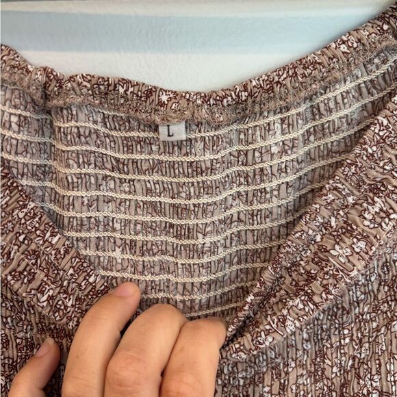 Elegant Brown Off-Shoulder Dress - Picture 3 of 3